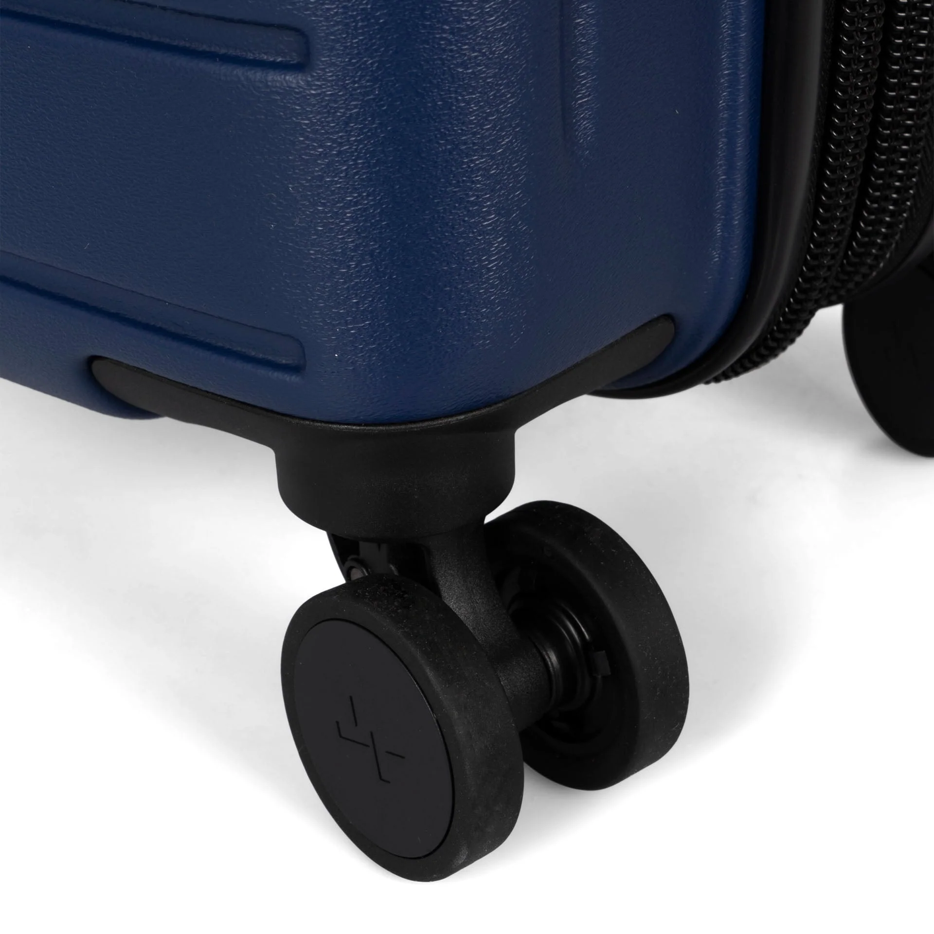 Tracker Legend Carry-on - Image 6