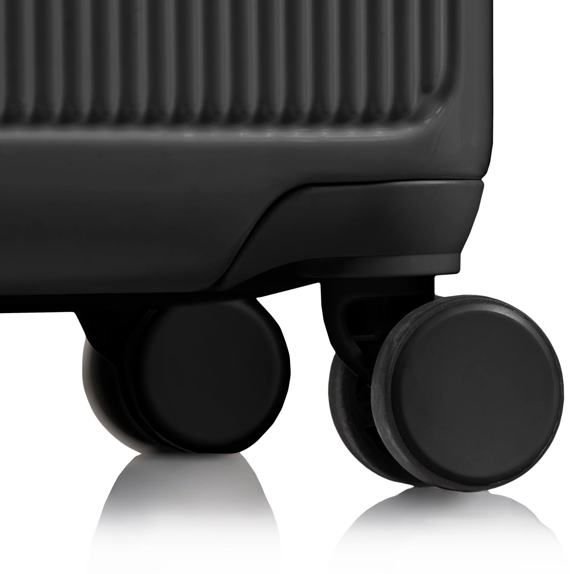 Champs Luxe 3-Piece Luggage Set - Image 8