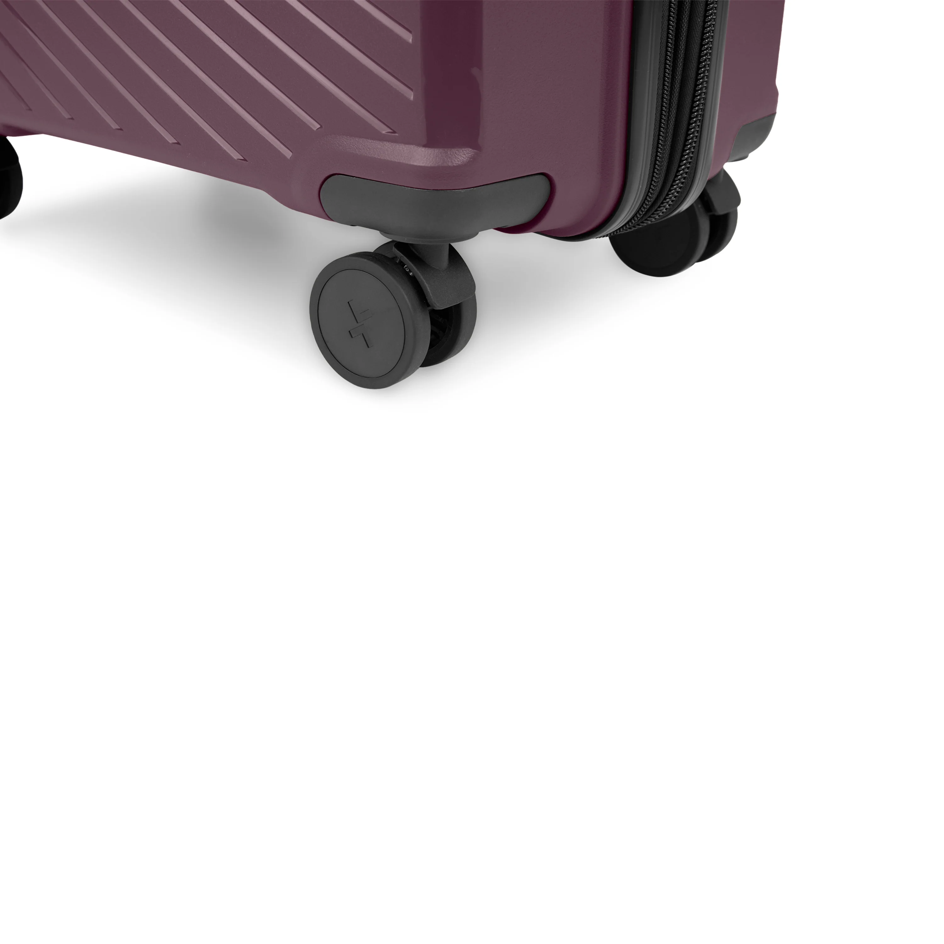 Tracker Dynamo DLX Check-in Large - Image 18