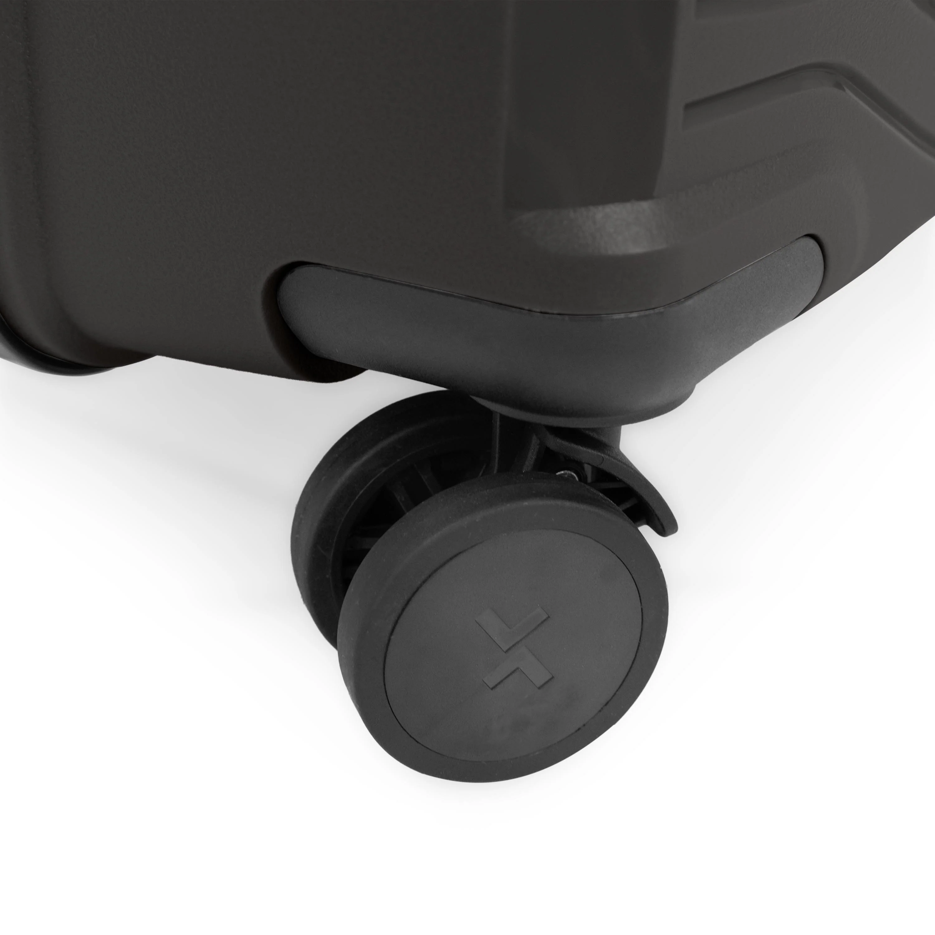 Tracker Dynamo DLX Carry-on - Image 36